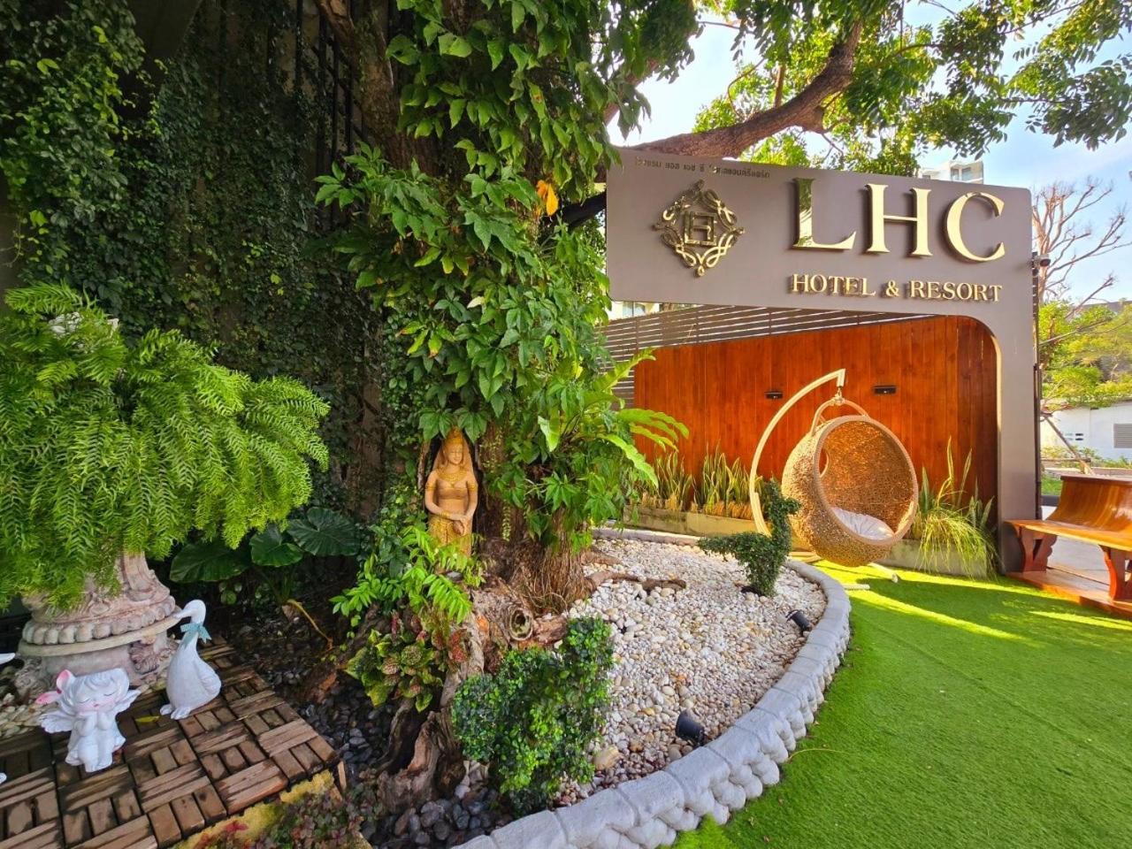 Lhc Hotel And Resort Pattaya Buitenkant foto